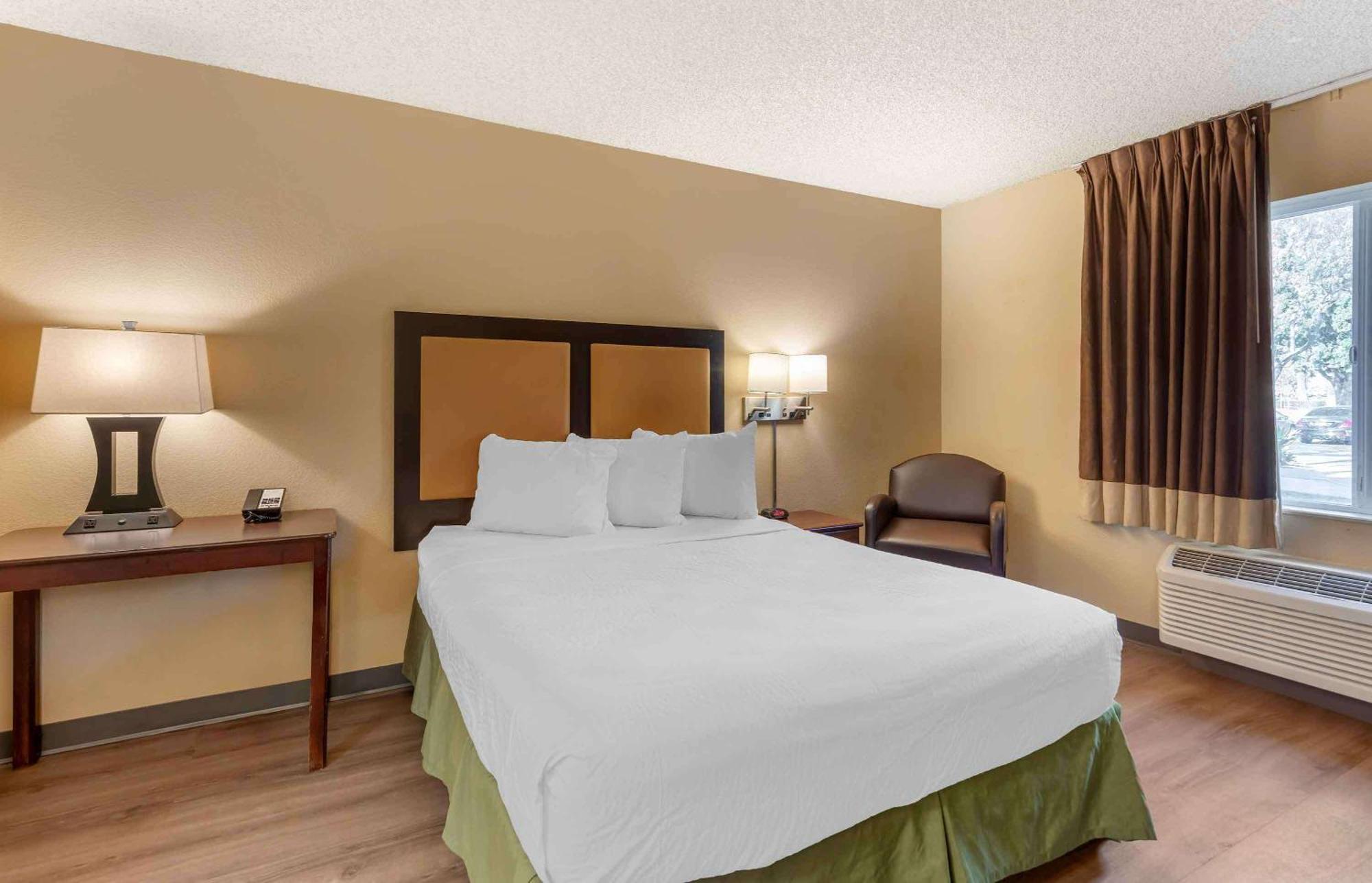 Extended Stay America Suites - Los Angeles - Ontario Airport Guasti Bagian luar foto