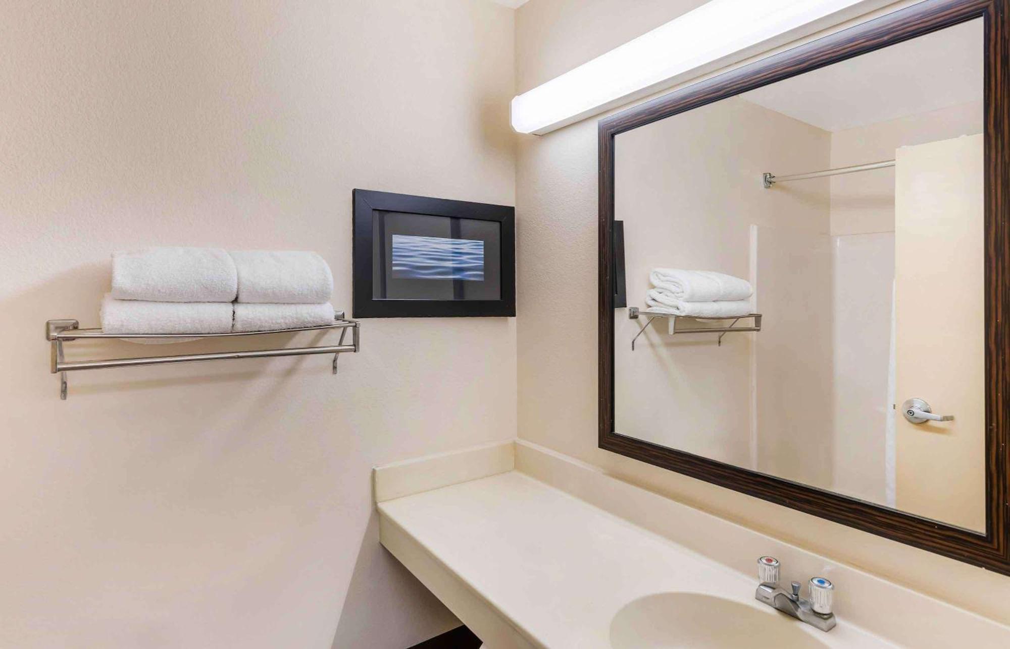 Extended Stay America Suites - Los Angeles - Ontario Airport Guasti Bagian luar foto