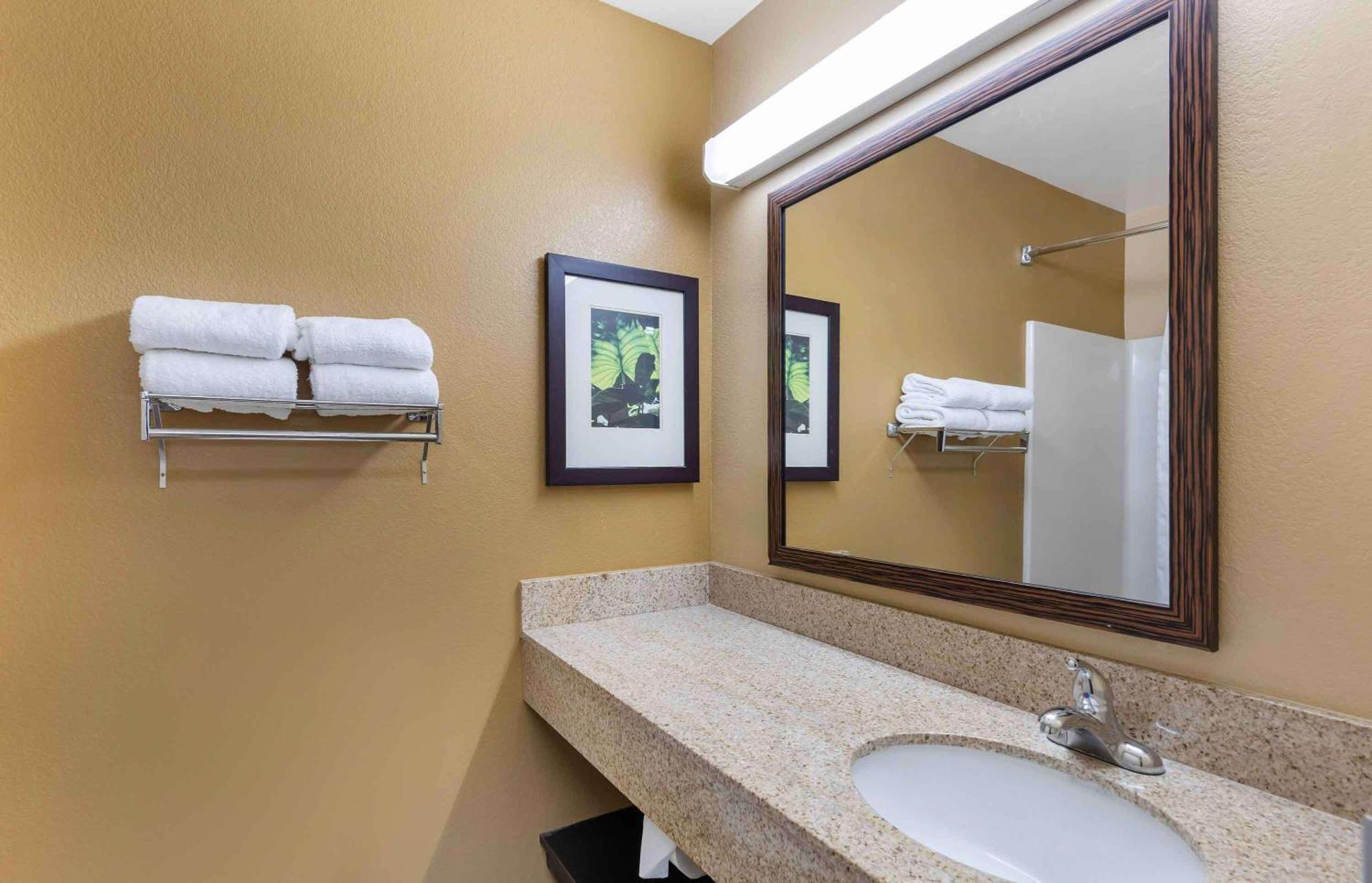 Extended Stay America Suites - Los Angeles - Ontario Airport Guasti Bagian luar foto