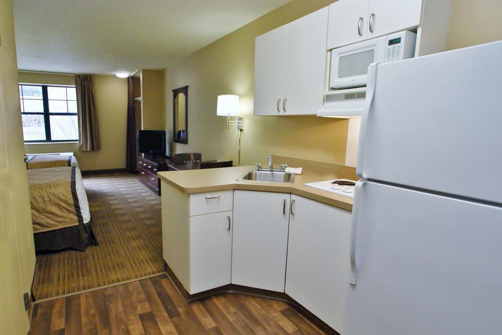 Extended Stay America Suites - Los Angeles - Ontario Airport Guasti Bagian luar foto